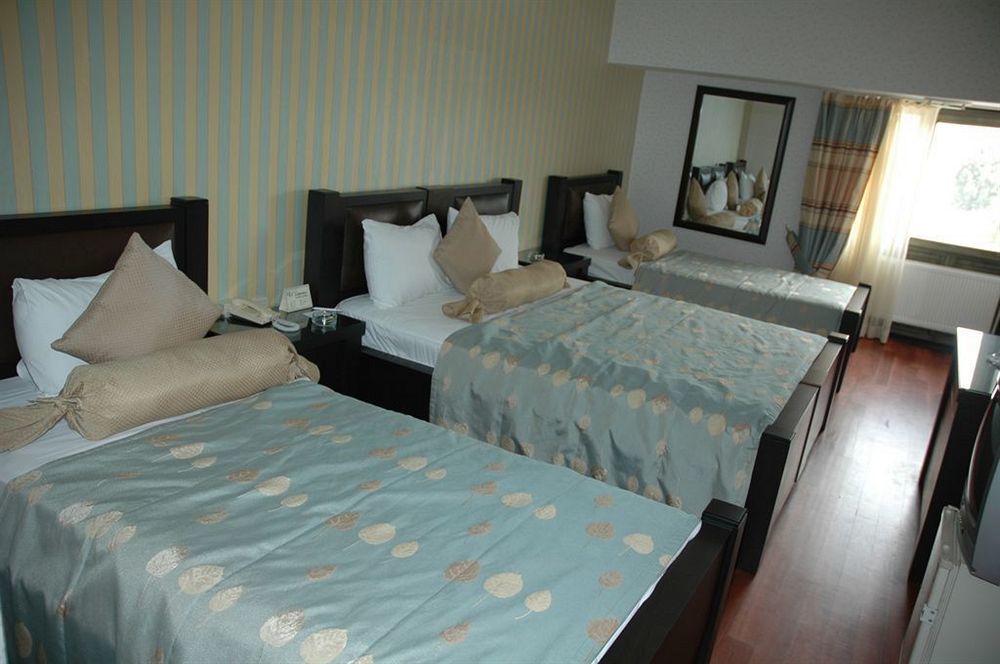 Ulasan Hotel Caravan Camping Ankara Exterior photo